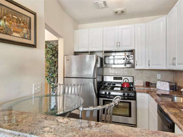 Condo for sale in The Bronx, Arverne