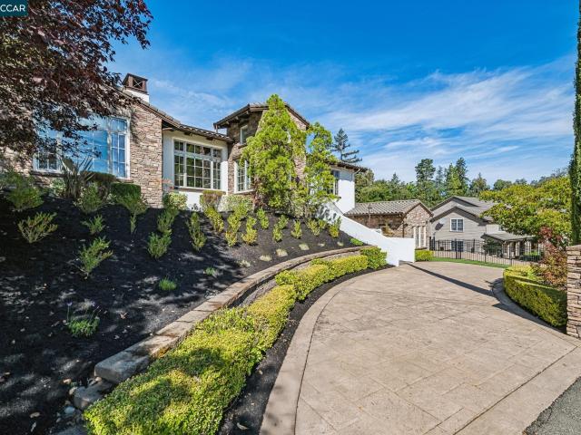 House for sale in Alamo, California