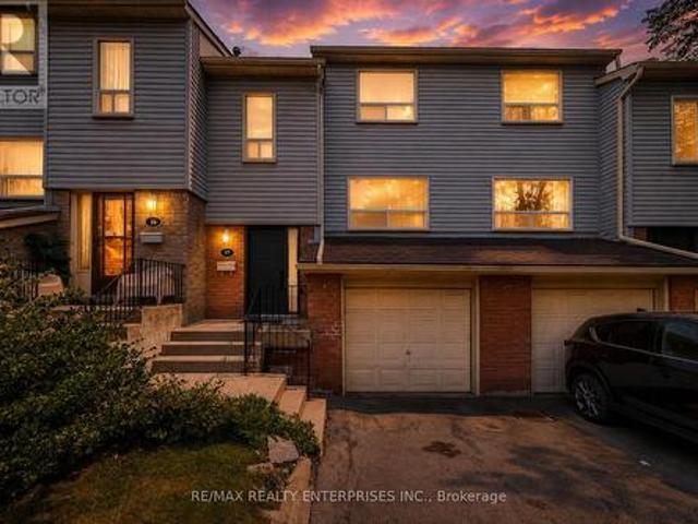 Townhouse for rent in Mississauga, Ontario