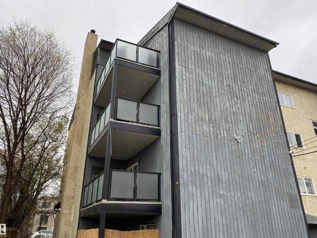 Condo for sale in Wedgewood, Alberta