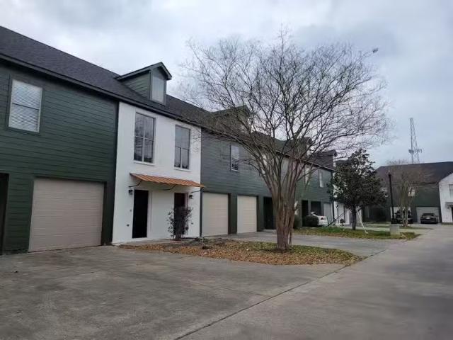 Condo for rent in Lake Charles