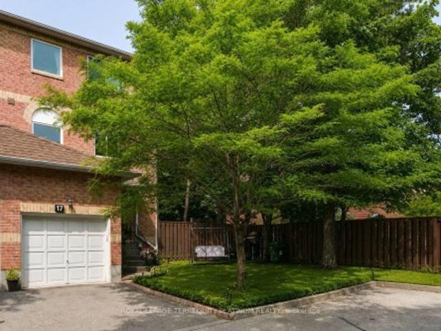 Townhouse for sale in Woburn, Ontario