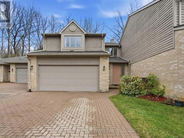 Townhouse for sale in Arva, Ontario
