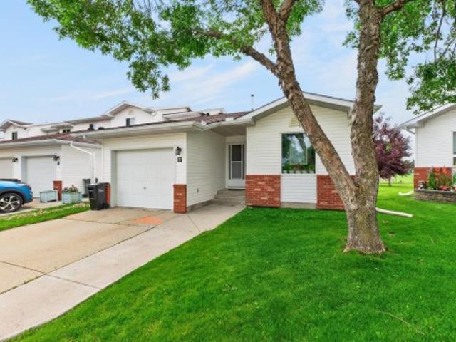 Townhouse for sale in Sherwood Park, Alberta