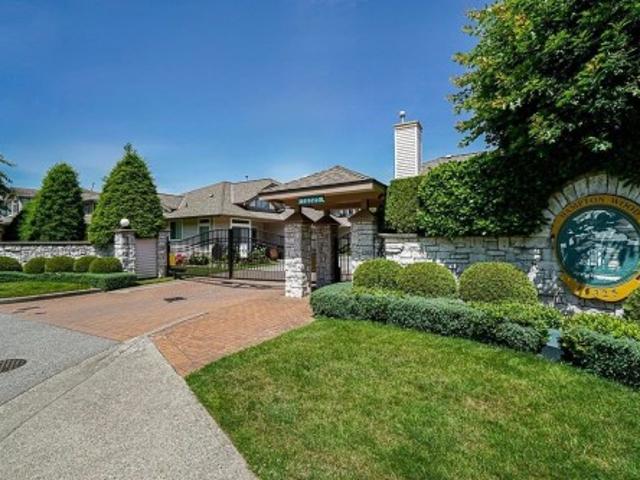 Townhouse for sale in Fleetwood, Surrey