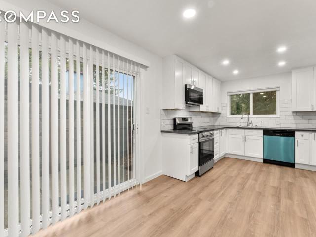 House for sale in San Carlos