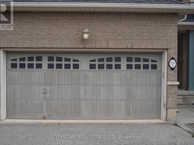 House for sale in Oakville, Golden Horseshoe
