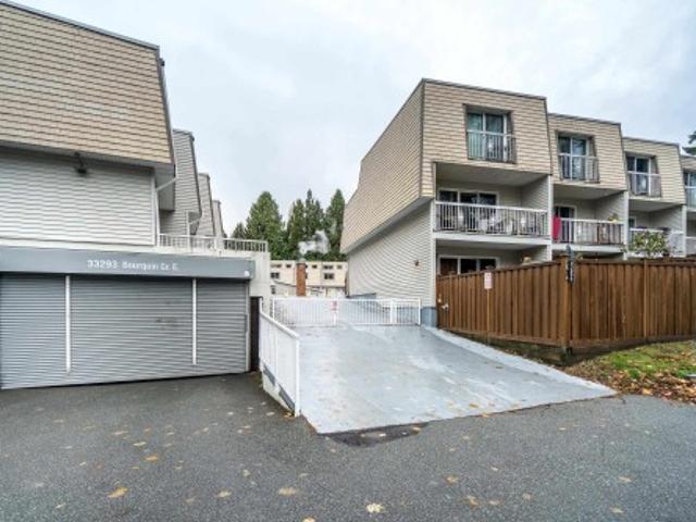 Townhouse for sale in Mill Lake, Abbotsford
