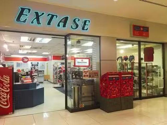 House for sale in Dorval, Quebec