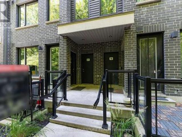 Townhouse for sale in Mississauga, Ontario
