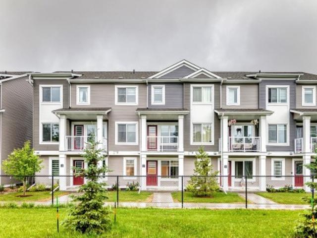 Townhouse for sale in Wedgewood, Alberta