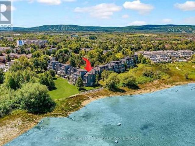 Townhouse for sale in Collingwood, Ontario