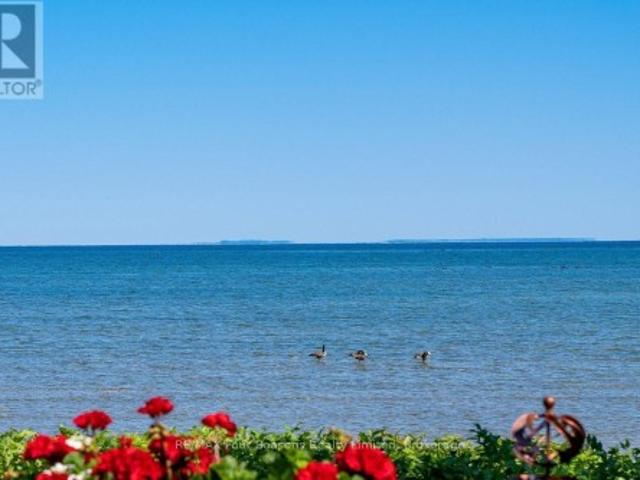 Townhouse for sale in Collingwood, Ontario