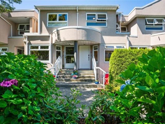 House for sale in Saanich Core, Saanich