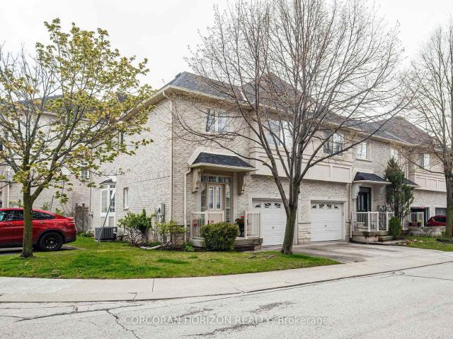 Townhouse for sale in Woburn, Ontario