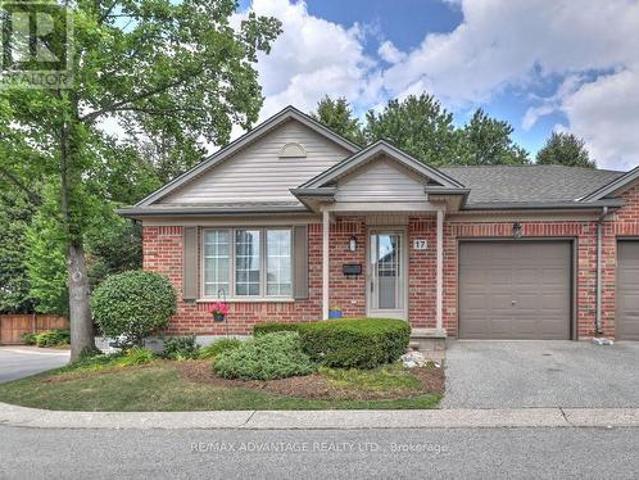Townhouse for sale in Arva, Ontario