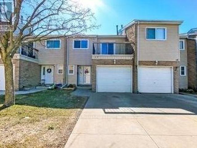 Townhouse for sale in Arva, Ontario