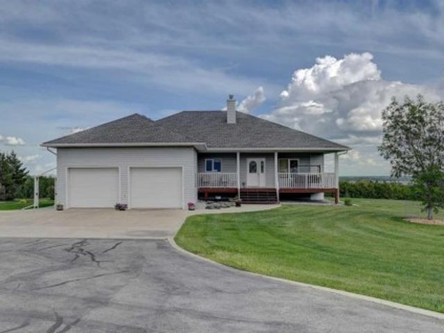Farm for sale in Alberta