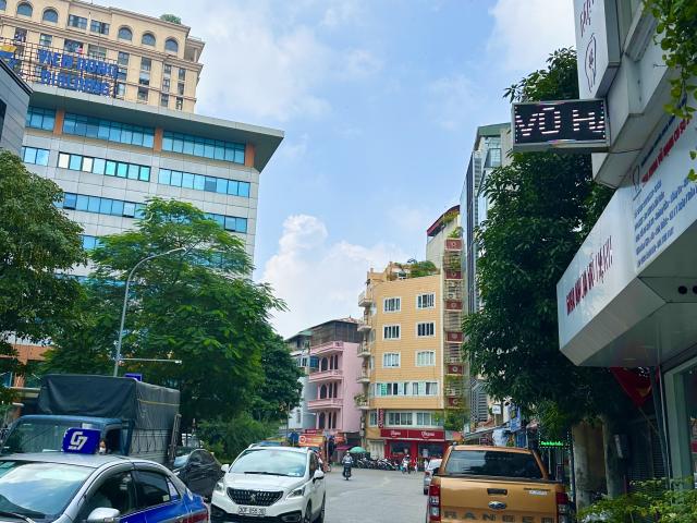 Nhà mặt phố bán tại Hoàn Kiếm, Hà Nội