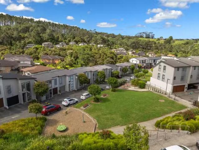 House for sale in Paremoremo, Oroua County
