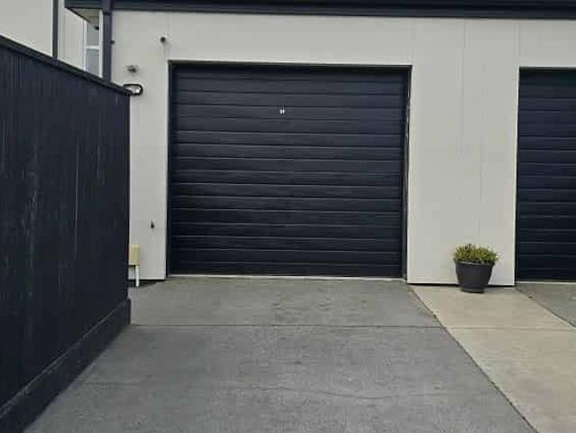 House for rent in Chaslands, Canterbury