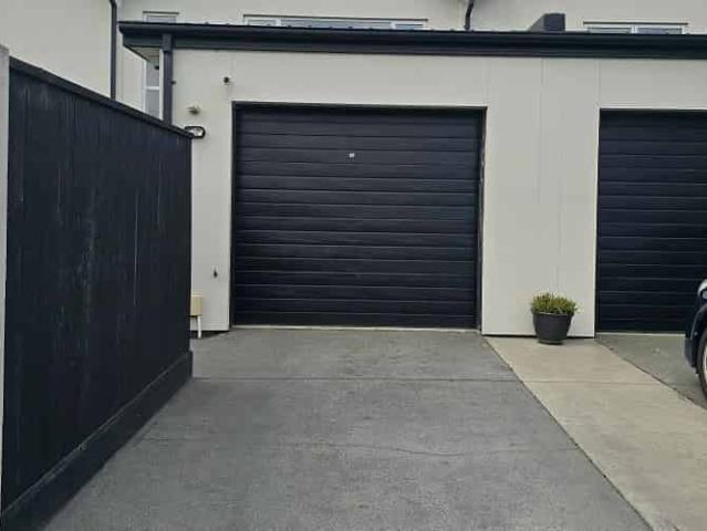 House for rent in Chaslands, Canterbury