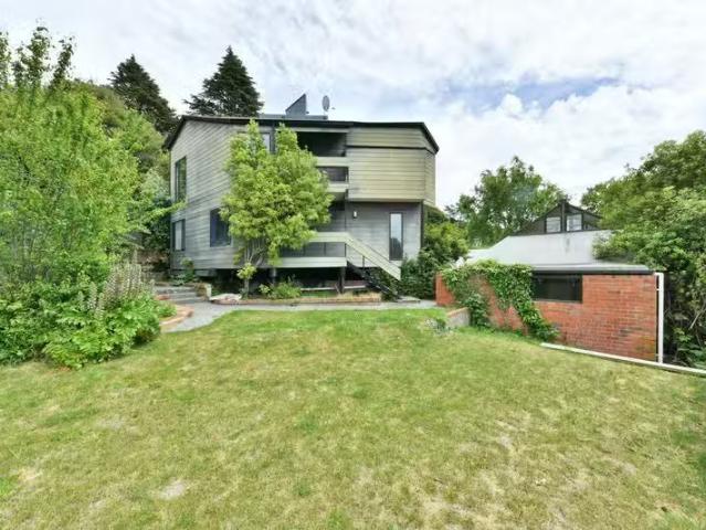 House for sale in Chaslands, Canterbury
