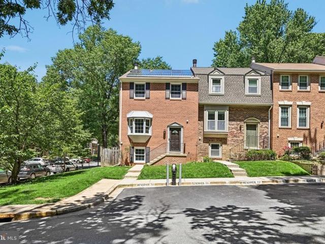 Townhouse for sale in Gaithersburg, Maryland
