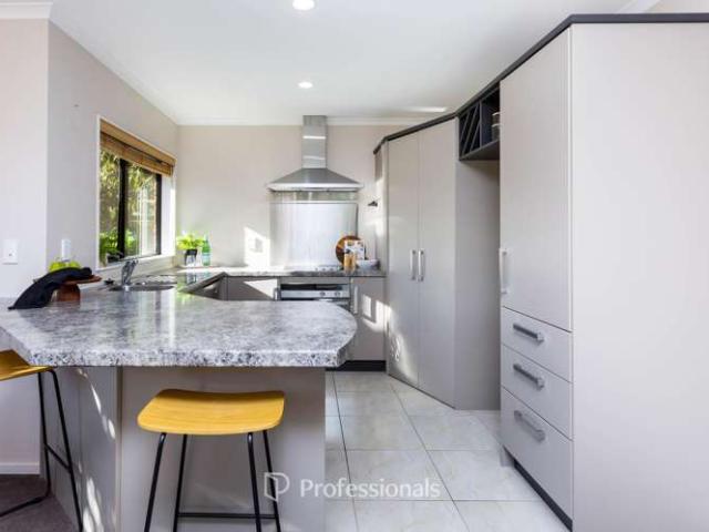 House for sale in Pauatahanui, Wellington