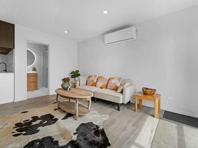 Townhouse for sale in Awhitu