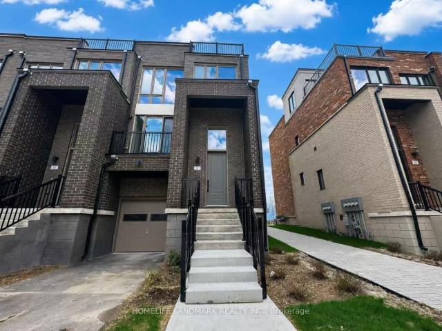 Townhouse for sale in Woburn, Ontario