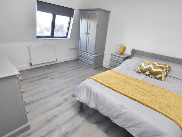 Room for rent in St John's, Worcestershire