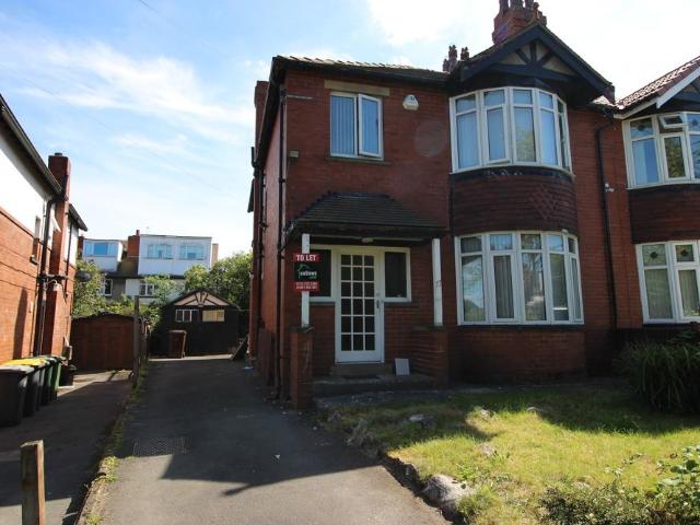 House for rent in Beckett Park, Headingley