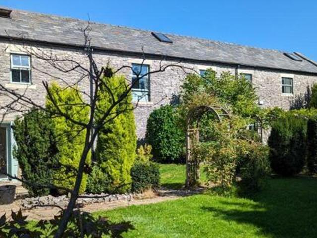 House for sale in Froggatt, East Midlands