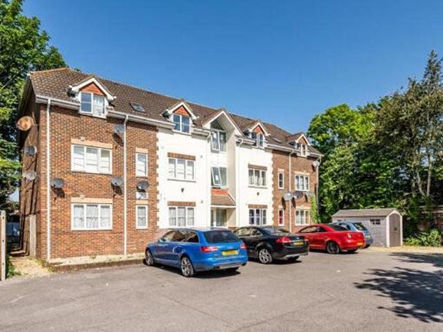 House for sale in Chilworth Old Village, Test Valley