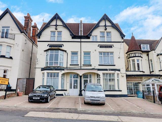 House for sale in Alton Barnes, Essex