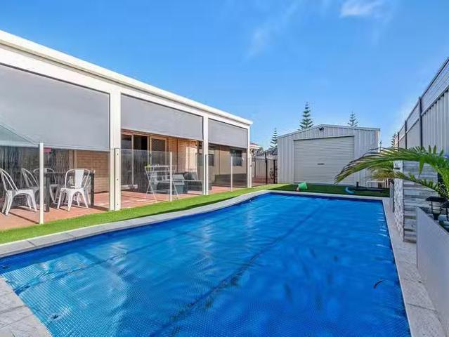 House for rent in Secret Harbour