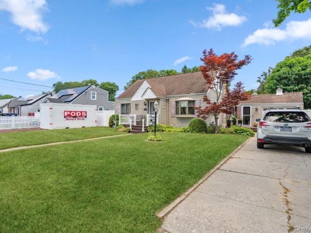 House for sale in Bohemia, New York