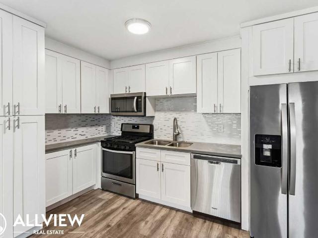 Apartment for rent in Seal Beach, California