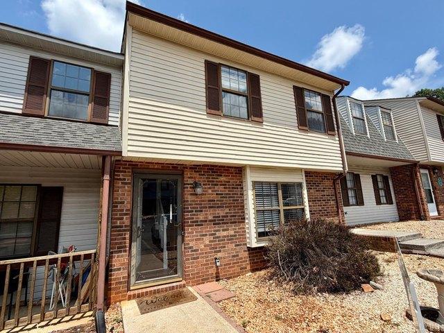 Townhouse for sale in Virginia