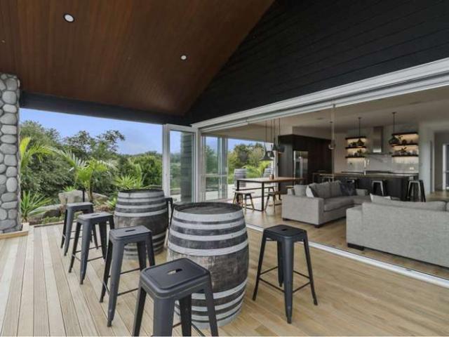 House for sale in Kingseat