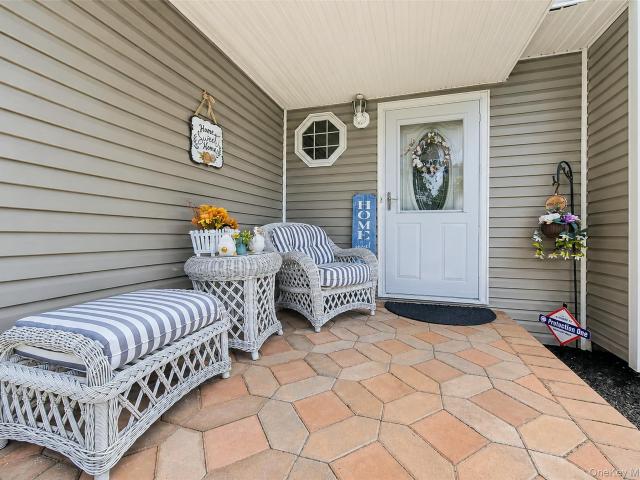 House for sale in Centereach, Town of Brookhaven