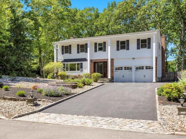 House for sale in Smithtown, New York