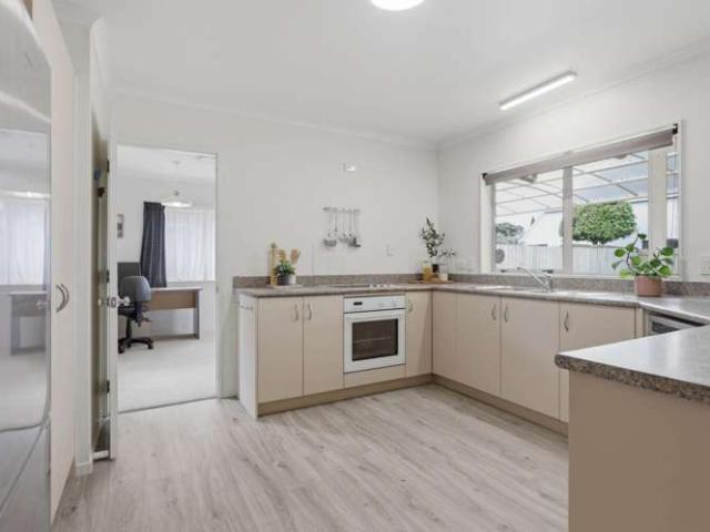 House for sale in Te Atatū Peninsula, Henderson-Massey