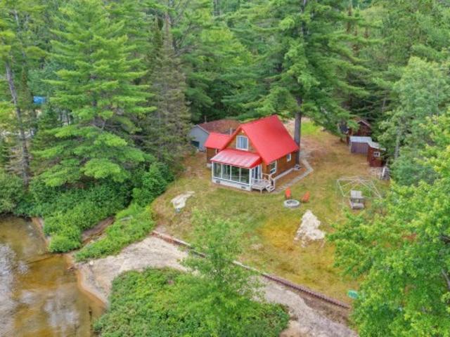 House for sale in La Vallée-de-la-gatineau, Quebec