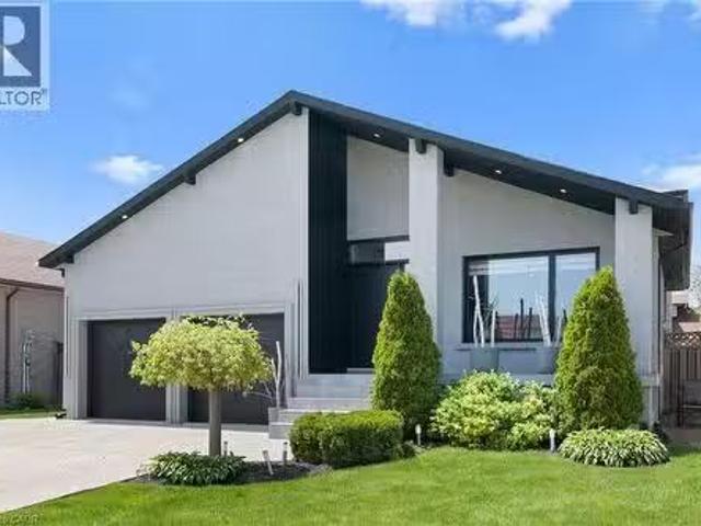 House for sale in Ancaster, Ontario