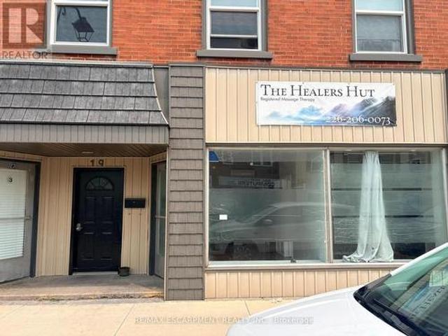 Commercial for rent in Simcoe, Ontario
