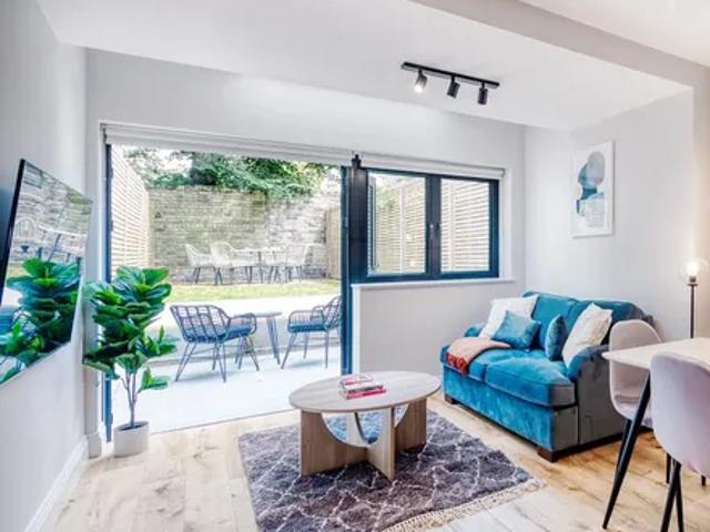 Apartment for rent in Earl's Court, Greater London