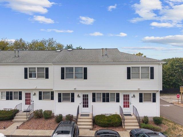 Townhouse for sale in Derby, Connecticut