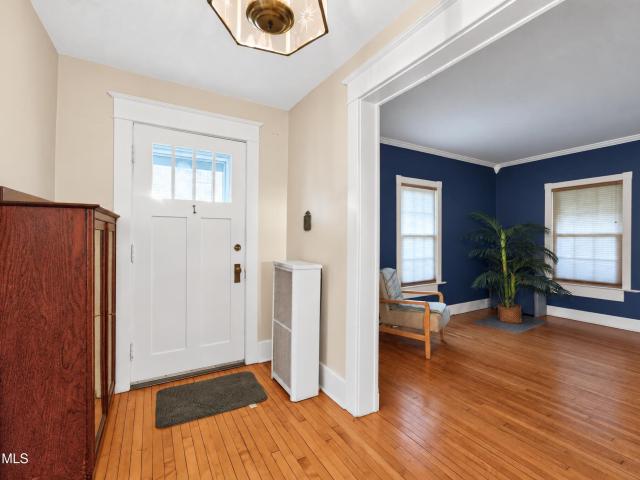 House for sale in Old Niskayuna, Town of Niskayuna
